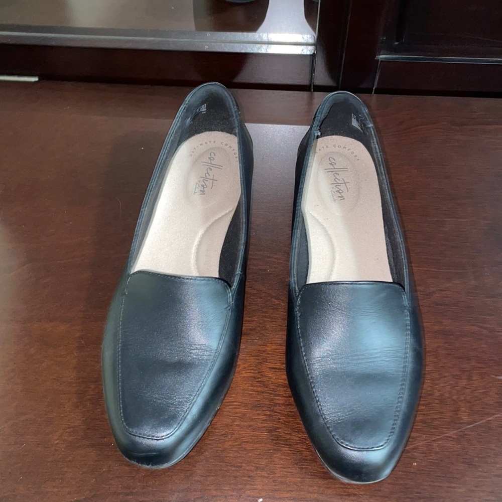 Clarks Collection - ultimate comfort black loafer